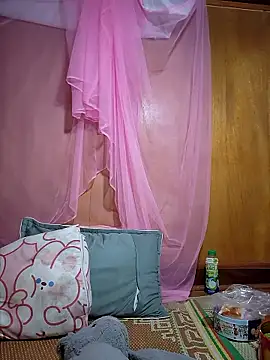 Reeoo-93 online show from April 14, 1:11 am