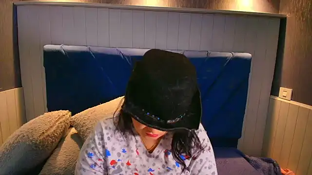 SamanthaSyedx online show from April 9, 3:39 am