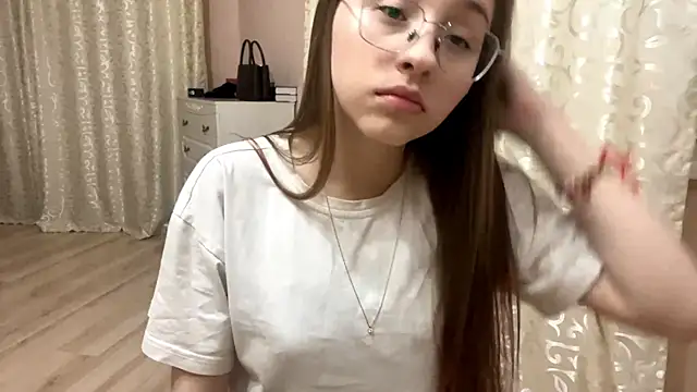 Vickyfaith online show from April 10, 9:19 pm