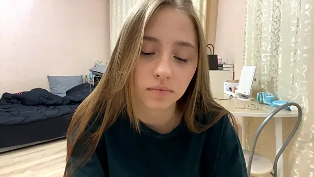 Vickyfaith online show from April 15, 7:21 pm