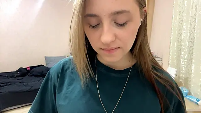 Vickyfaith online show from April 15, 7:58 pm