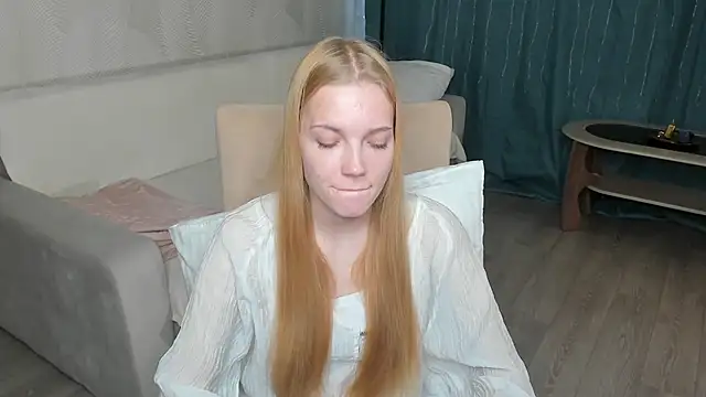 PetraRohal online show from March 31, 7:42 am