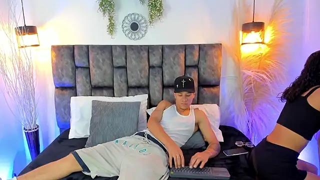 buda cataleya online show from March 24, 11:37 am