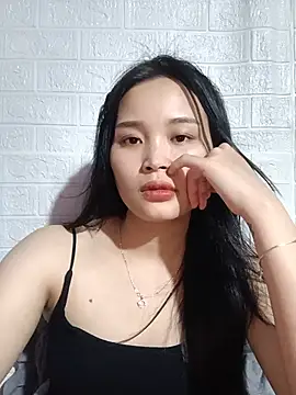 Akile80 online show from May 16, 3:33 pm