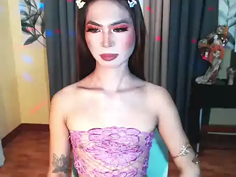 2fuckingwildDolls online show from April 17, 12:02 am