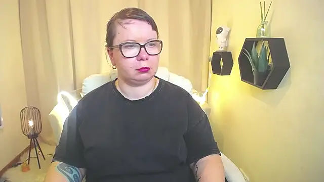 BonnnyBoobsy online show from March 21, 8:19 am