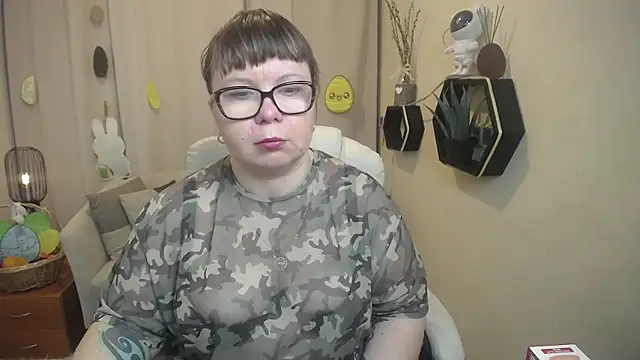 BonnnyBoobsy online show from April 7, 5:52 am