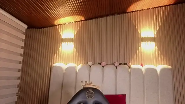 Melannyy V online show from March 30, 12:50 pm