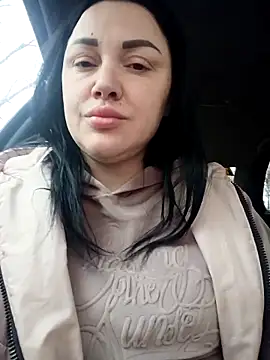 Elsie-Nora online show from March 29, 7:52 am