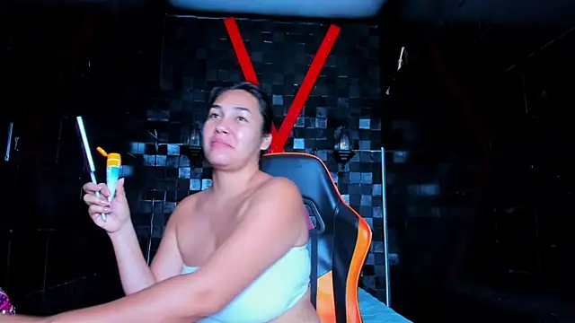 SammyEvanns  online show from April 6, 1:25 am