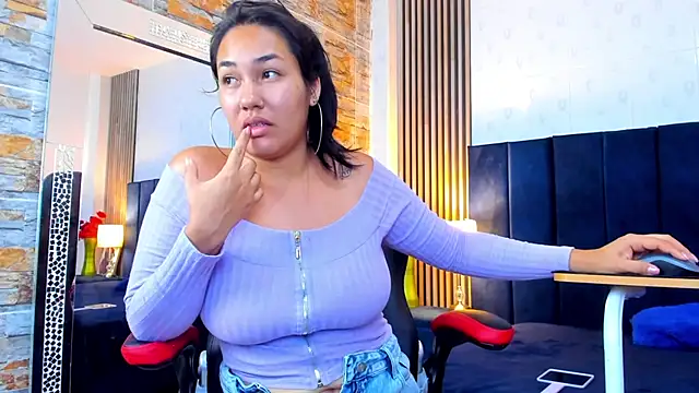 SammyEvanns  online show from April 9, 2:11 am