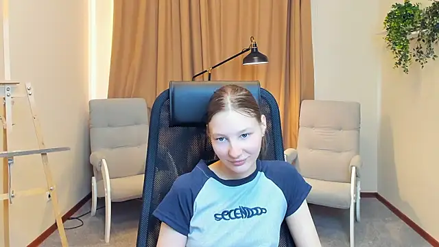 AndriaWhitford online show from March 19, 1:04 pm