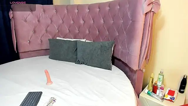 AvaRyd online show from April 8, 4:01 am