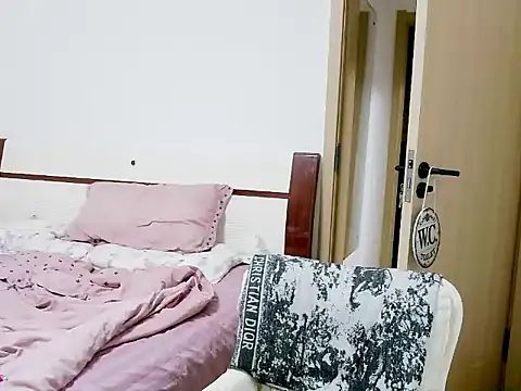 yueyue-99 online show from March 31, 12:38 pm