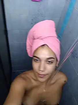 isabellahofmann online show from June 6, 10:42 am