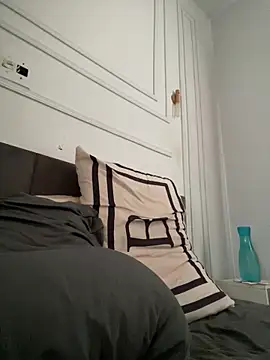 tiazinhagts online show from April 16, 11:11 am