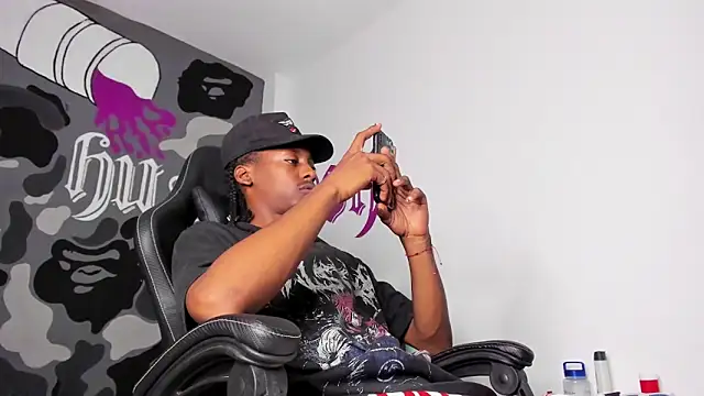 Bryxxxon online show from April 10, 10:58 pm