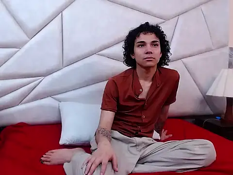 Nyx and Arian online show from April 21, 1:42 am