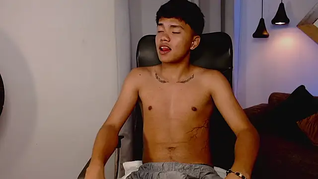 thiagosterling online show from May 27, 12:07 am