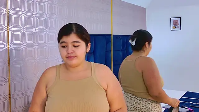 Dahlia Lee online show from April 8, 3:06 am