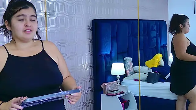 Dahlia Lee online show from April 17, 3:09 am