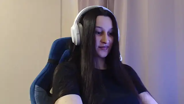 RiffedEye online show from April 7, 2:06 pm