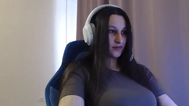 RiffedEye online show from April 16, 2:07 pm