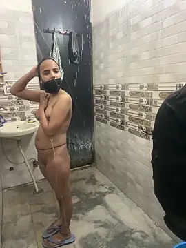 couple-new online show from April 17, 10:29 am