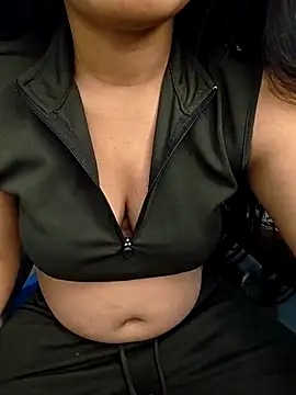 Ishika baby  online show from April 9, 5:51 pm