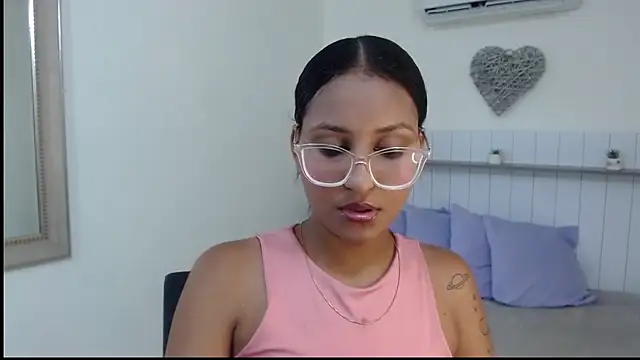 Rubi Diamond  online show from April 16, 7:58 pm