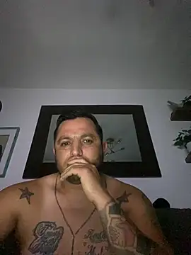 HOTB0Y18 online show from March 30, 9:10 am