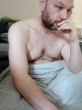 pitch 122 online show from April 12, 2:22 pm