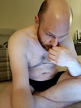 pitch 122 online show from April 13, 5:29 pm