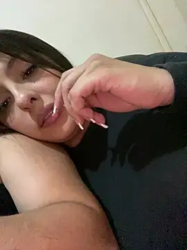 Snapshot of emiiross chatting on July 1, 6:26 am emiiross online show from July 1, 6:26 am