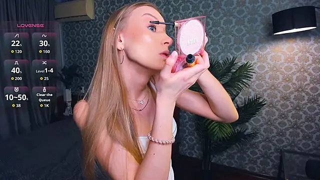 AmilyAmilli online show from March 22, 8:07 am