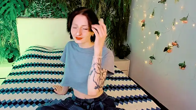 Kira  Cutie online show from July 5, 7:32 pm
