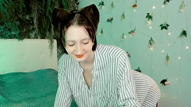 Kira  Cutie online show from July 7, 9:08 pm