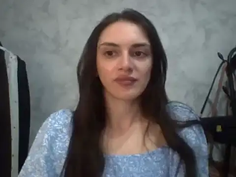 RoxiCherry online show from April 23, 7:30 am