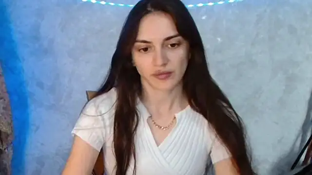 Snapshot of RoxiCherry chatting on May 19, 7:15 am RoxiCherry online show from May 19, 7:15 am