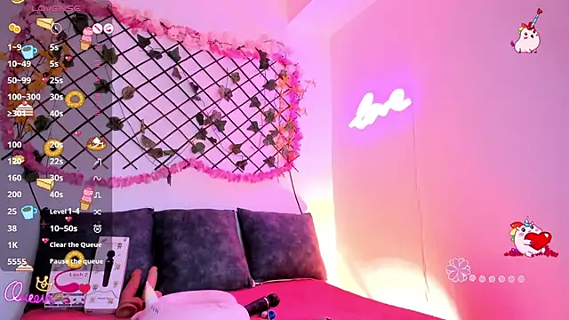 addyson lee online show from April 16, 9:39 pm