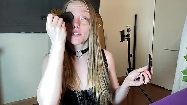 ElfGirlAna online show from April 7, 3:23 pm