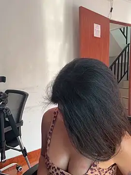 Noa rousse01 online show from April 11, 8:35 pm