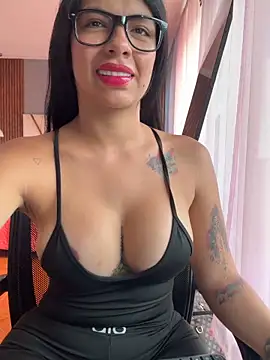 Noa rousse01 online show from April 17, 8:23 pm