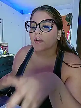 Snapshot of Bonny_rousse01 chatting on May 26, 1:07 pm Bonny rousse01 online show from May 26, 1:07 pm