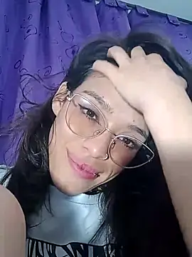 avalustyy online show from April 7, 1:17 am