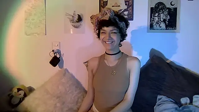 Tabitta  online show from April 4, 3:38 am