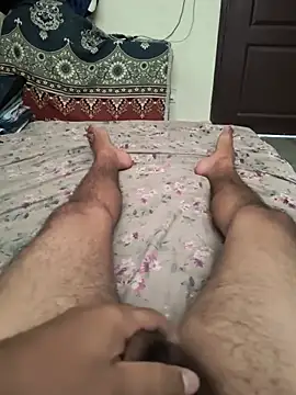 Snapshot of yoursTelugu_boy chatting on June 19, 3:33 am yoursTelugu boy online show from June 19, 3:33 am