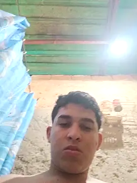 alee28728 online show from April 2, 9:01 pm