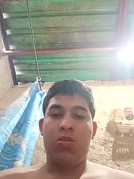 alee28728 online show from April 6, 9:05 pm