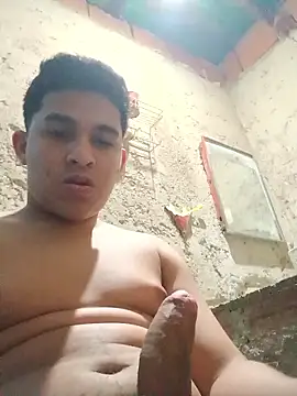 alee28728 online show from April 12, 9:03 am